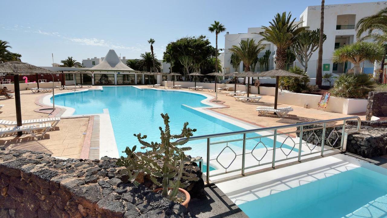 Apartments Seacoast Teguise Costa Teguise Exterior photo